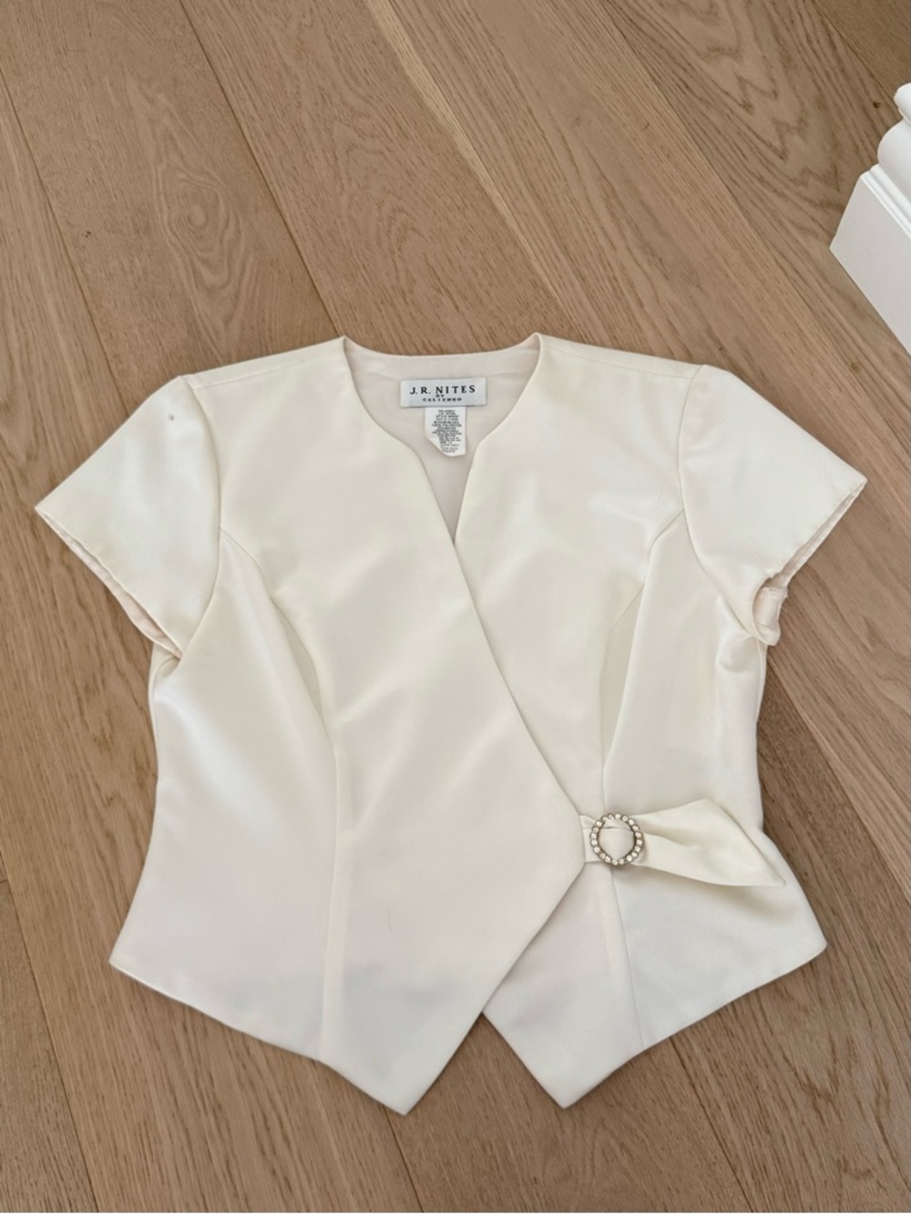 jr nights by caliendo Cream Short Sleeve Wrap Top with Decorative Buckle